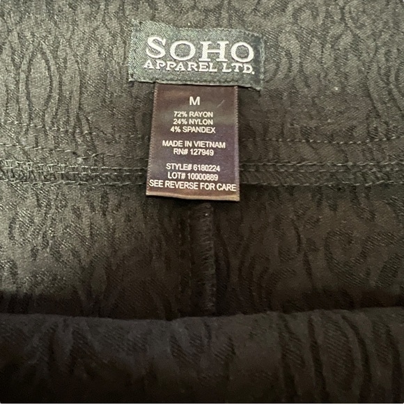 SOHO Apparel Ltd Women’s Black Brocade Print Skirt, Size Medium. - Picture 2 of 7